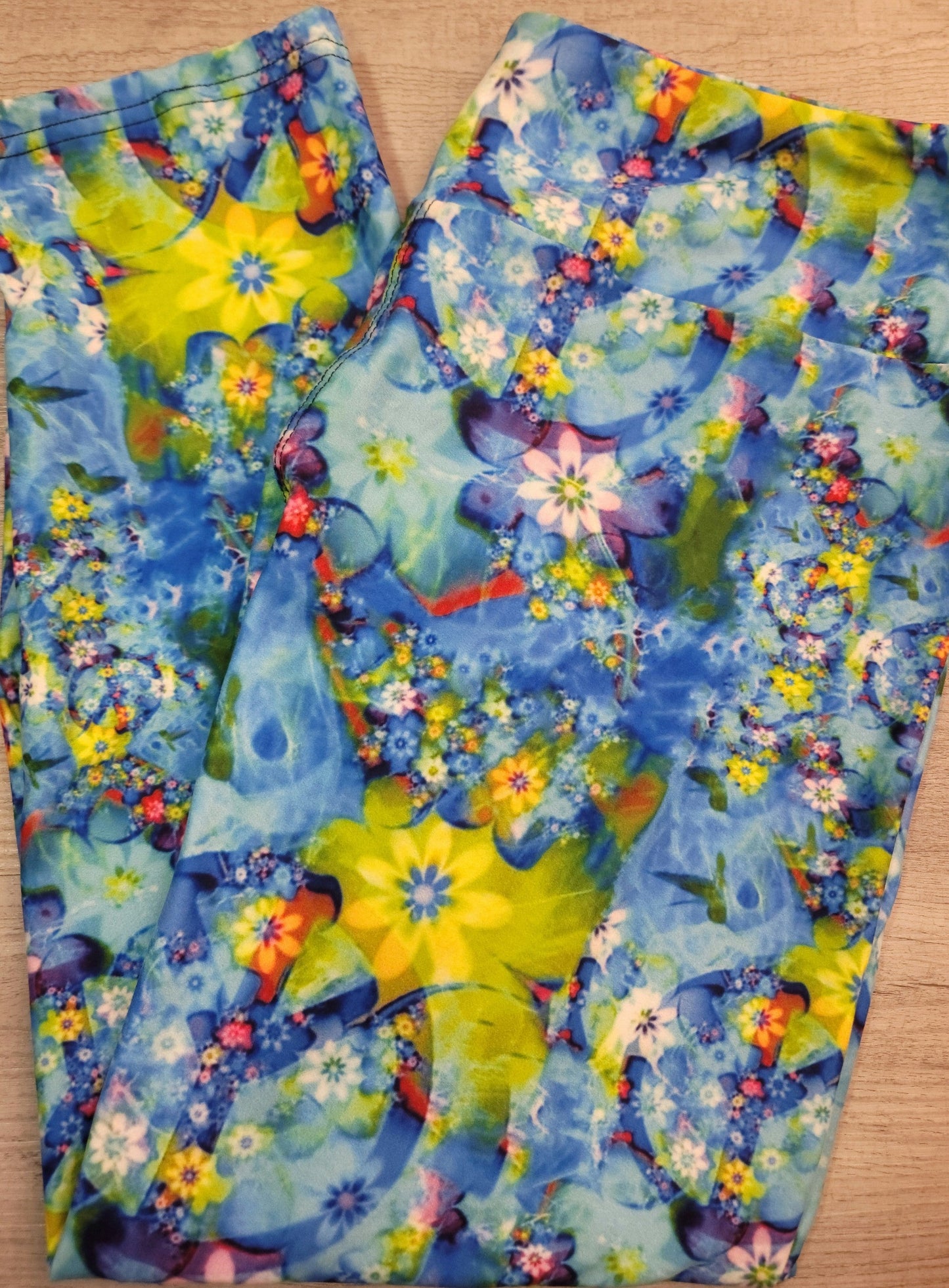 Floral Peace & Love. High Waist, Yoga Band, Very Soft and Stretchy!