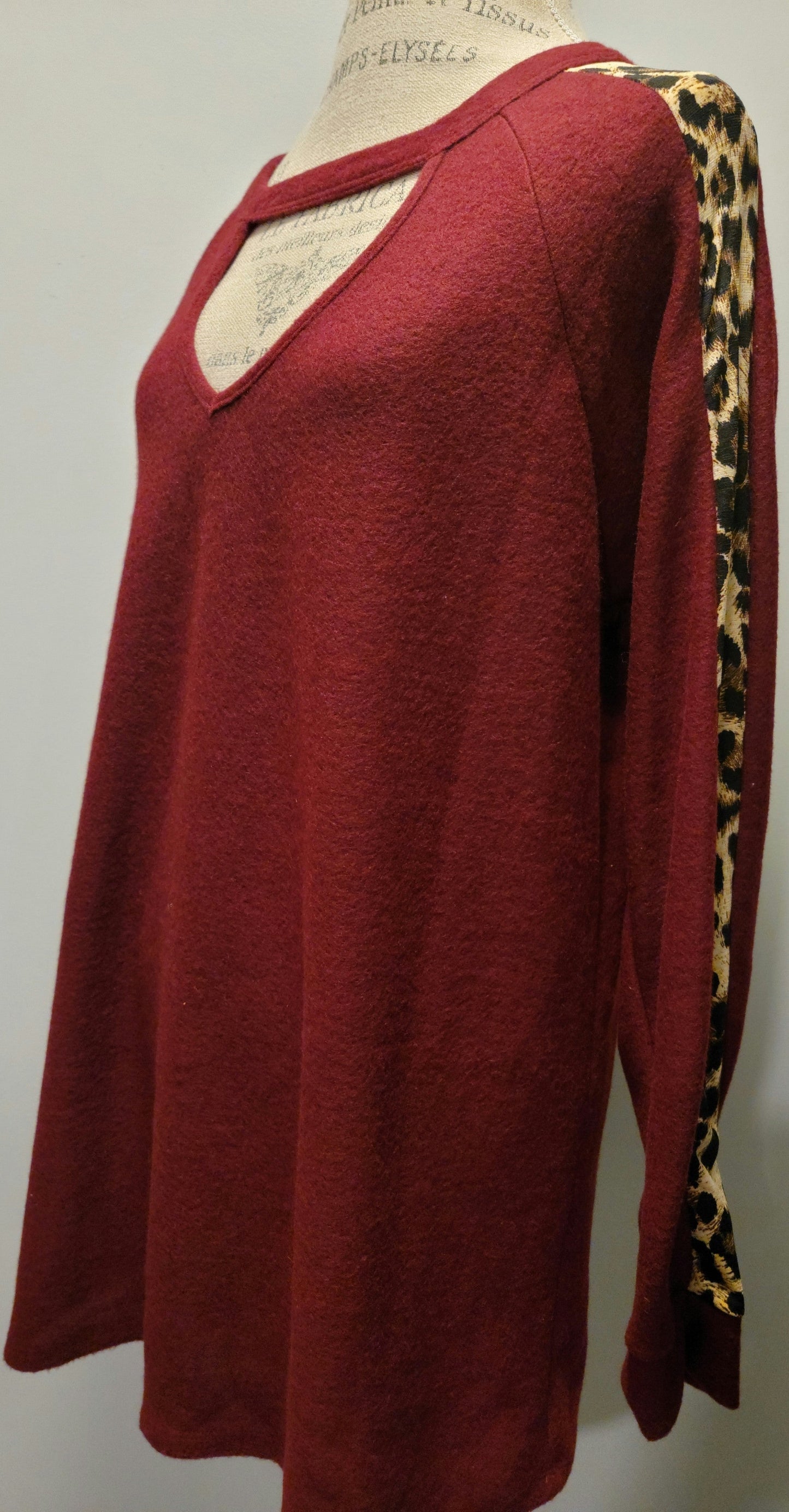 High Quality Light Knit Top, Leopard Arm, Keyhole Neck 2 COLOR CHOICES