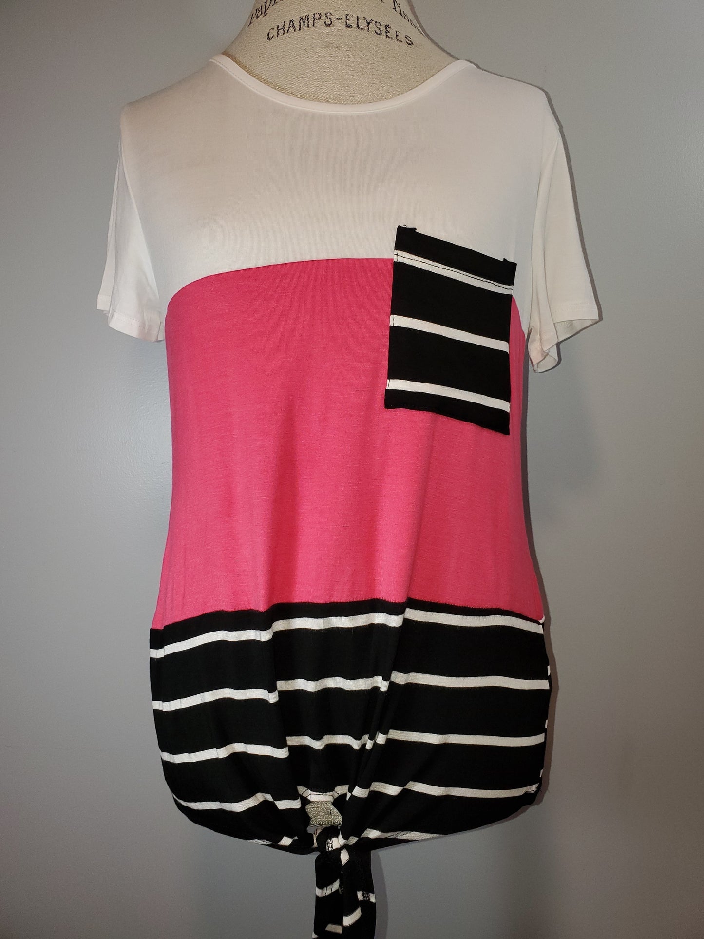 Color Block Top with Pocket and Tie Knotted Hemline. Soft & Stretchy!