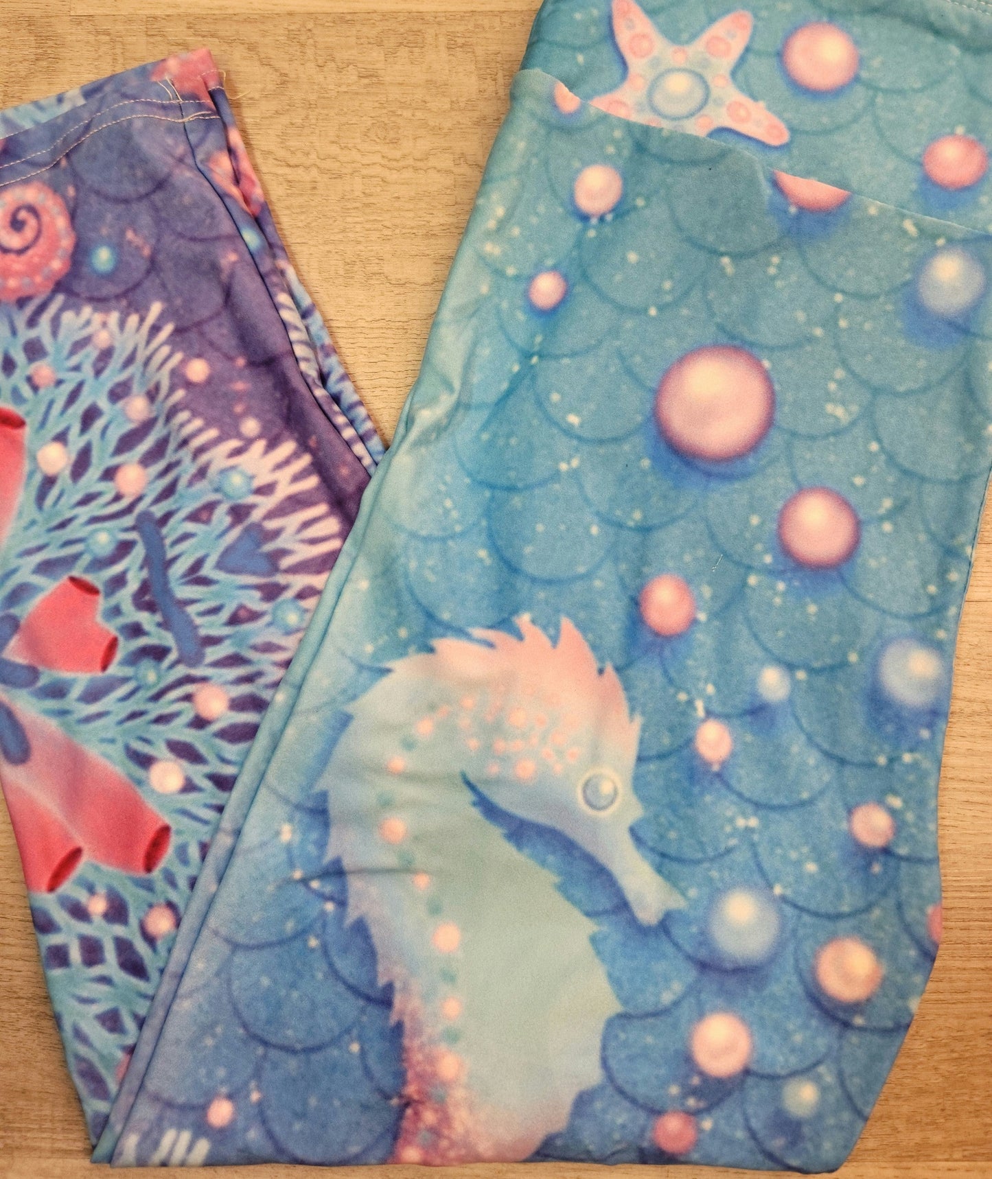 Pastel Ombre Pearl's & Seahorse. High Waist, Yoga Band, Very Soft and Stretchy!