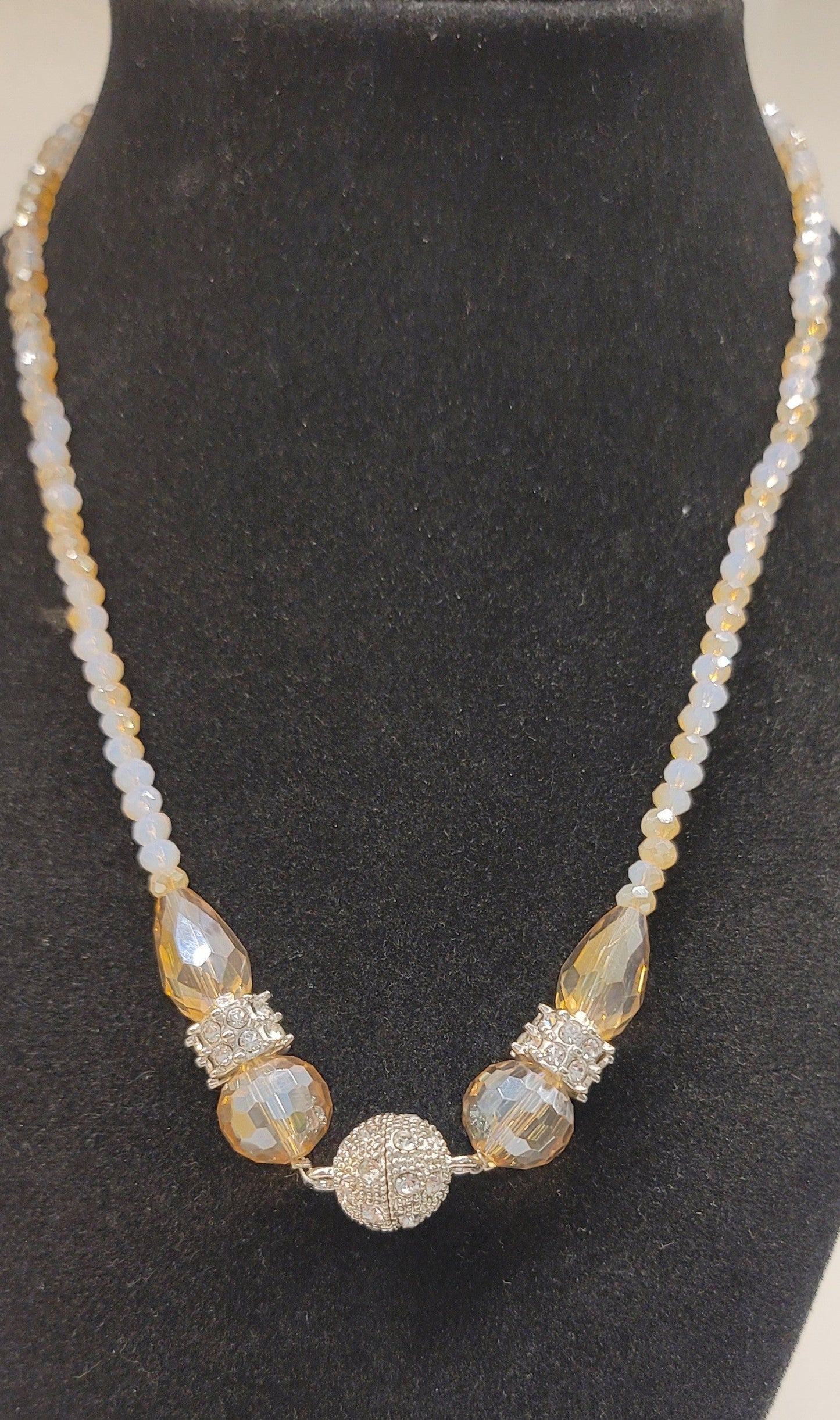 3 IN 1 Beautiful Interchangeable Magnetic Necklace + Matching Earrings. 3 WAYS TO WEAR ONE NECKLACE