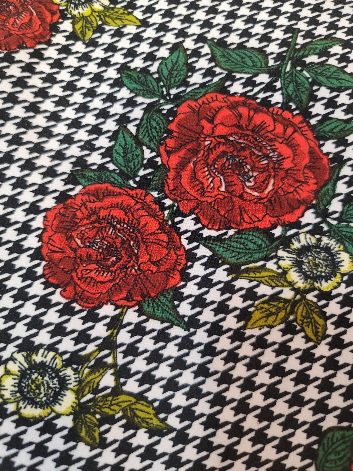 Elegant Roses Butter Soft & Stretchy Leggings. Elastic Band.