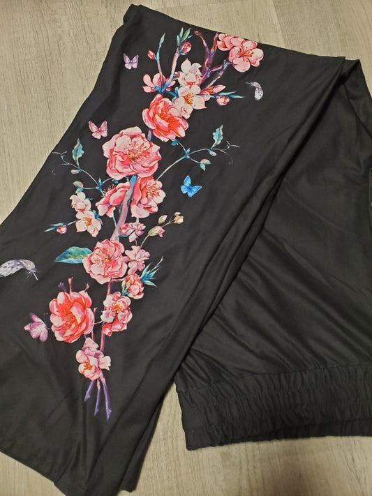 Beautiful Blossom Chain Lounger Pants with Pockets