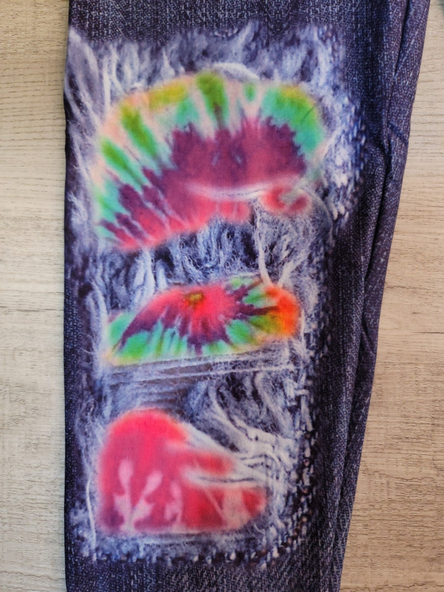 CAPRI Tie Dye Fun Peek A  Boo Super Comfy Denim Jegging Capri