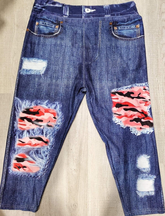 Jegging CAPRI with Peek A Boo Pink Camo. High Waist, Extra Stretch and Softness.
