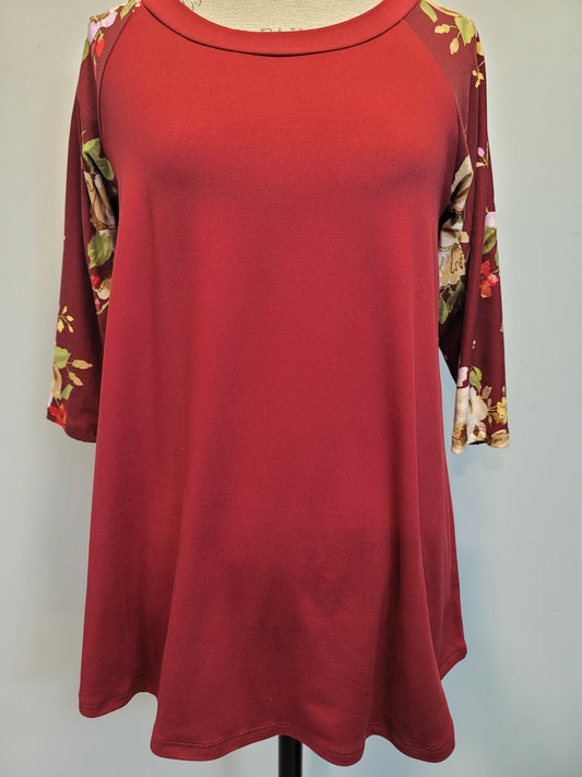 Last One In Stock! (Fits md/lg) Soft & Stretchy Navy OR Wine Floral Raglan Top Runs Big