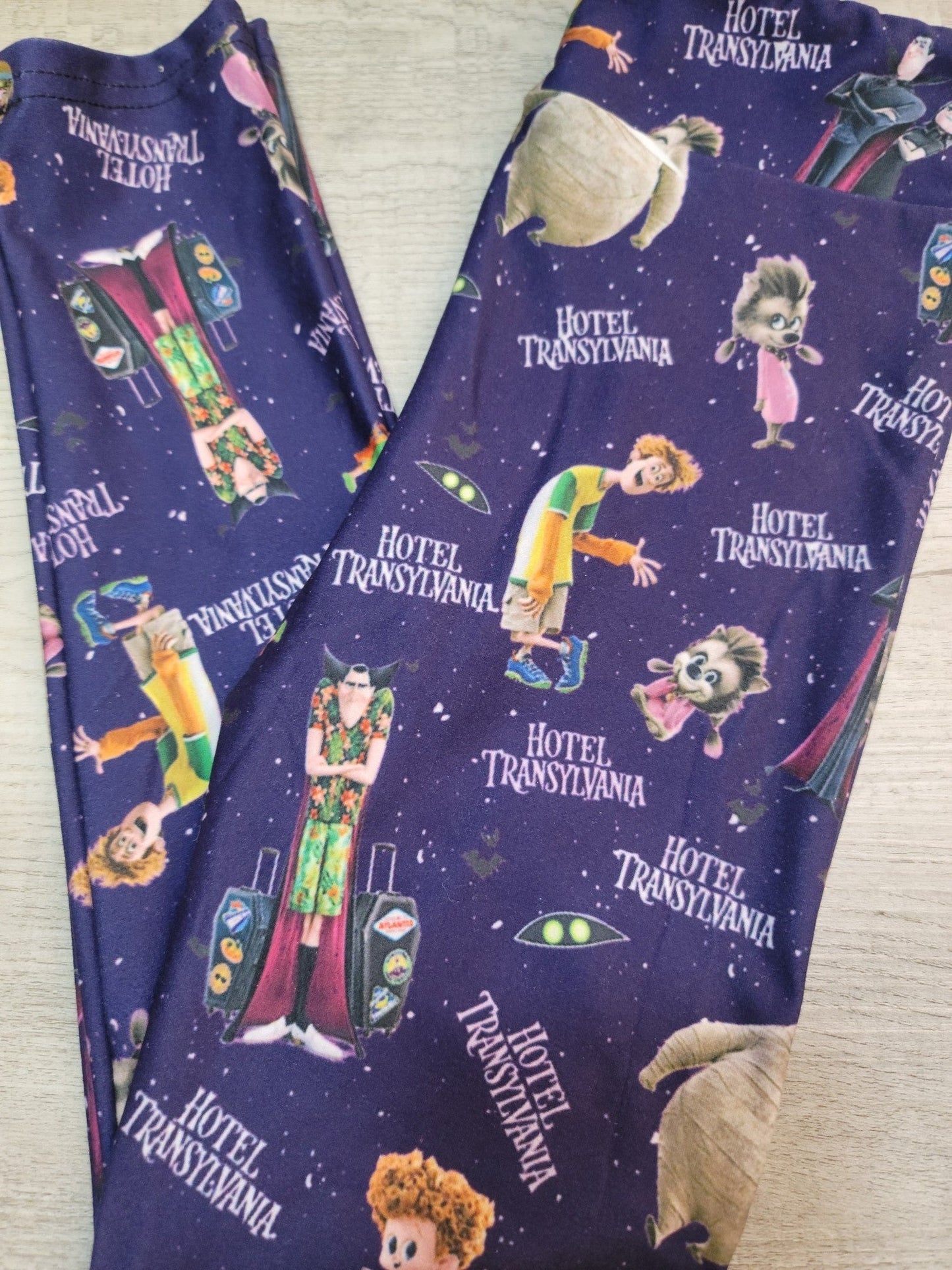 LAST KIDS SMALL/MEDIUM (fits 2-5) Kids Hotel Transylvania