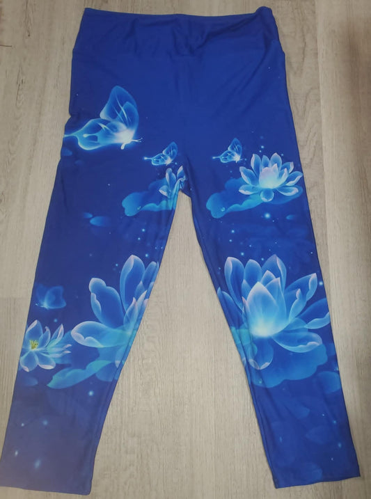 Stunning Water Lillies CAPRI.  Yoga Band, Very Soft and Stretchy!