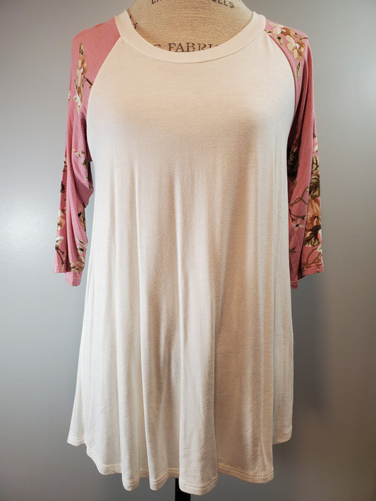 Super Soft Blush Raglan Sleeve Top 3/4 Sleeve Round Neck Top - Very Flowy (would fit XL)
