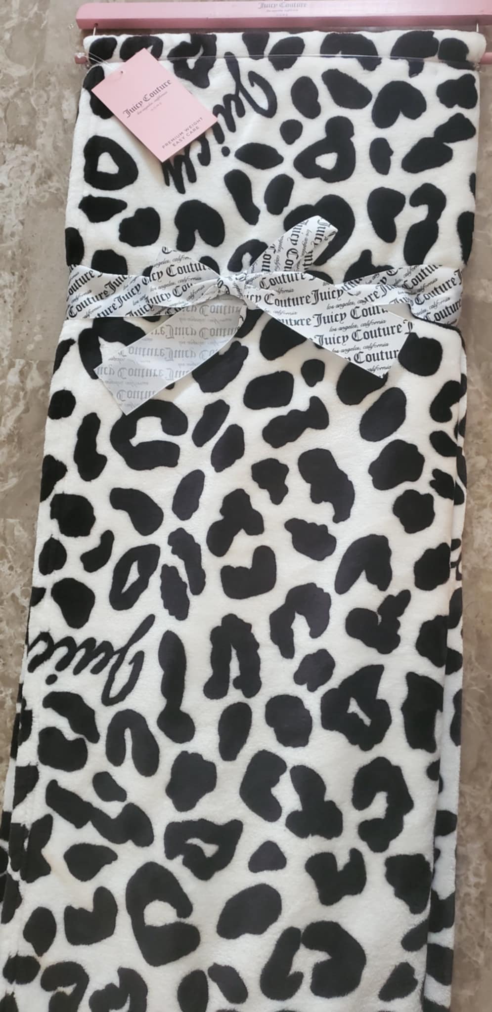 Beautiful Plush Throws 60"x70", Juicy and Other Brands
