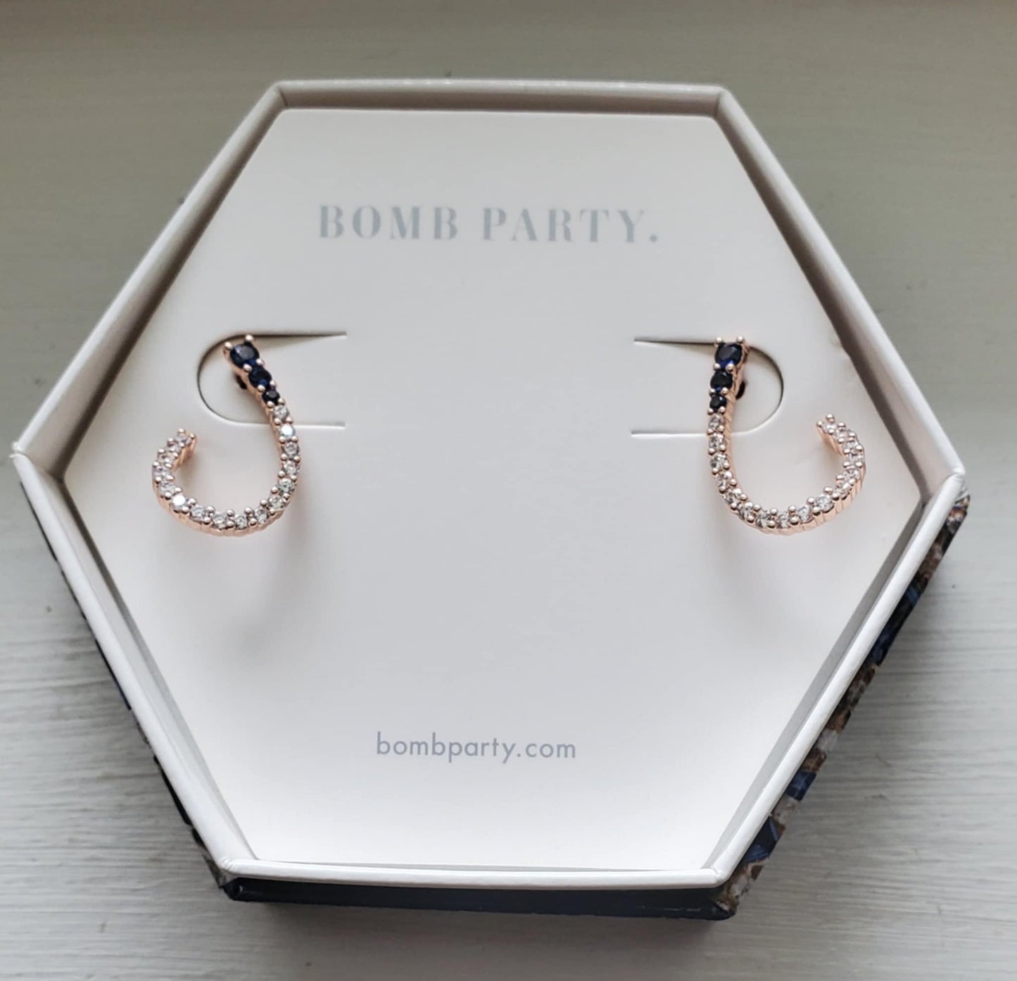 September Birthday Sapphire Corundum Rose Gold Plating MSRP $128 Ring Bomb Party Item