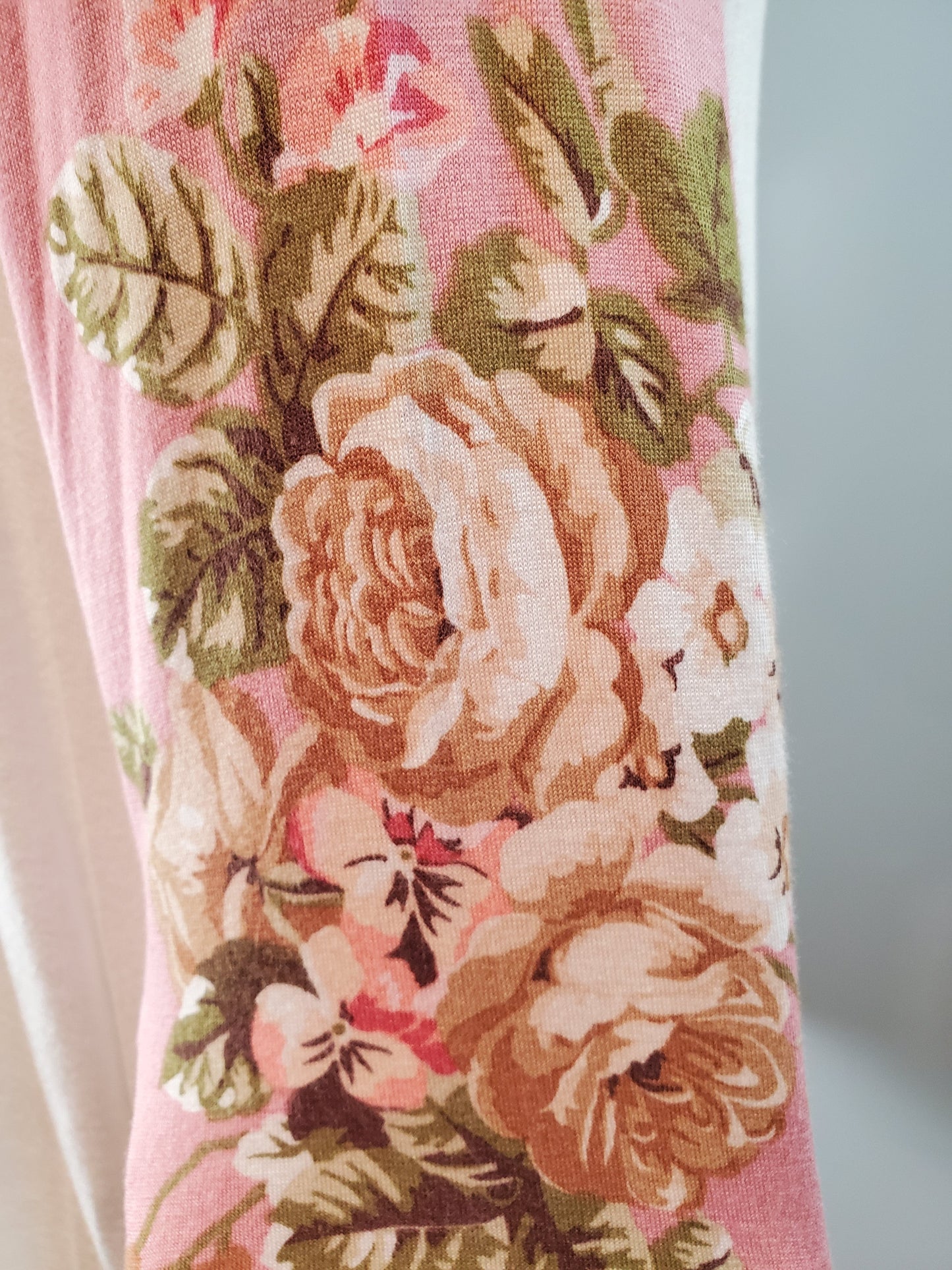 Super Soft Blush Raglan Sleeve Top 3/4 Sleeve Round Neck Top - Very Flowy (would fit XL)