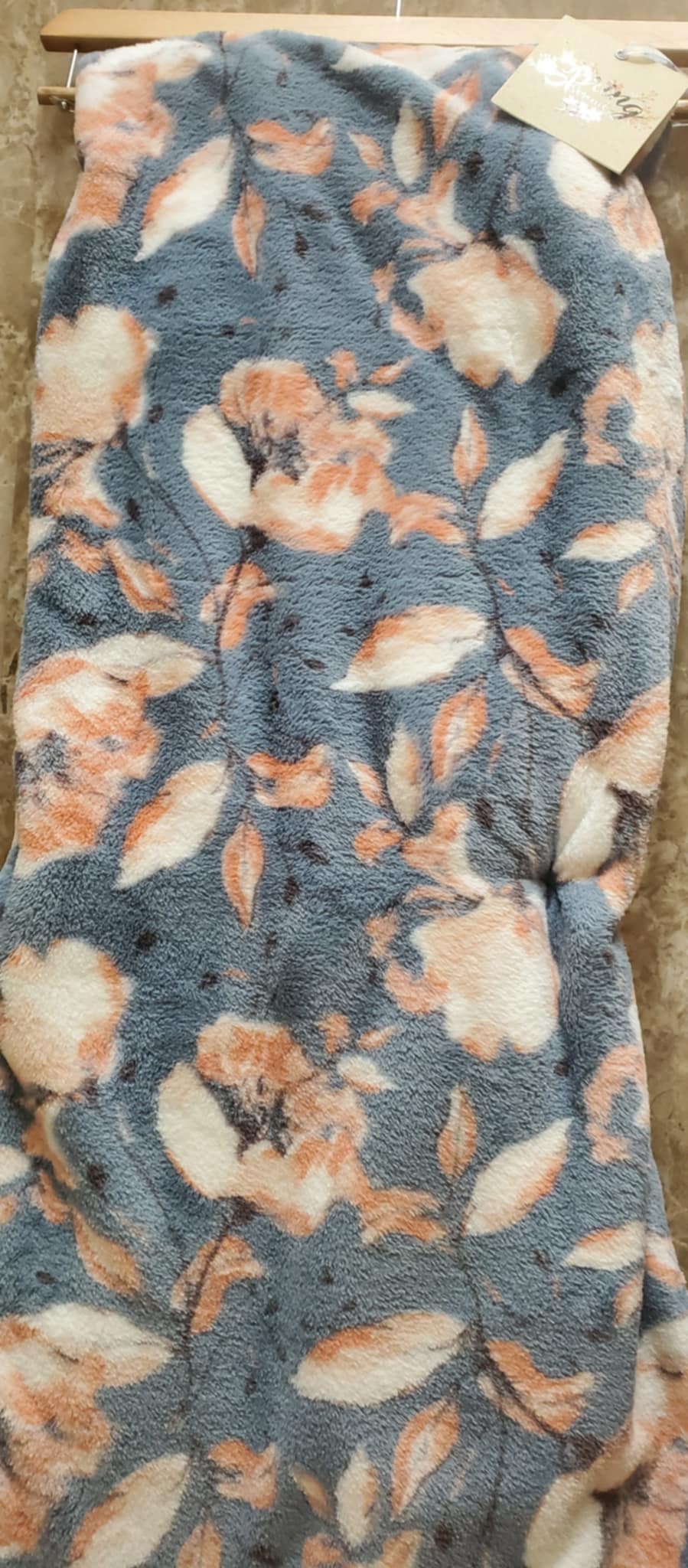 Beautiful Plush Throws 60"x70", Juicy and Other Brands