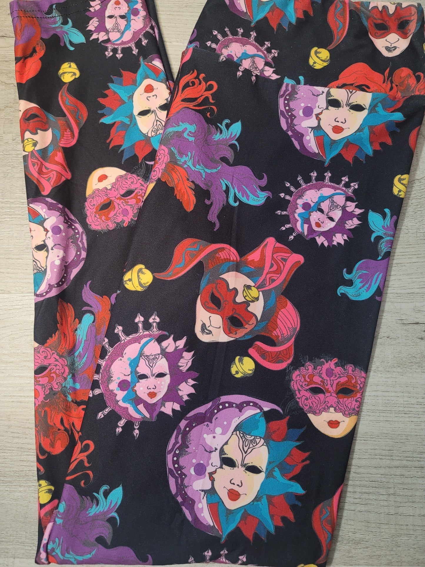 Venetian Colorful Mask Leggings. Hyper Stretch and softness! Yoga Band.
