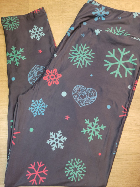 Winter Love! Snowflakes and Hearts Leggings. Hyper Stretch and softness! Yoga Band.